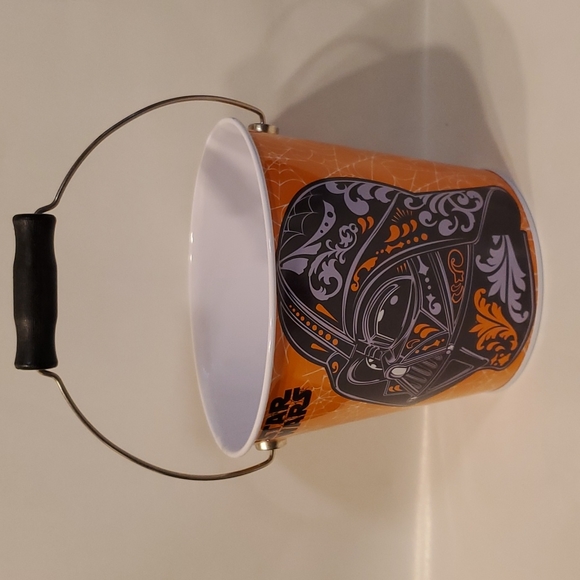 Star Wars Lucasfilm Darth Vader / Stormtrooper Halloween Tin Bucket NWT - Picture 2 of 4